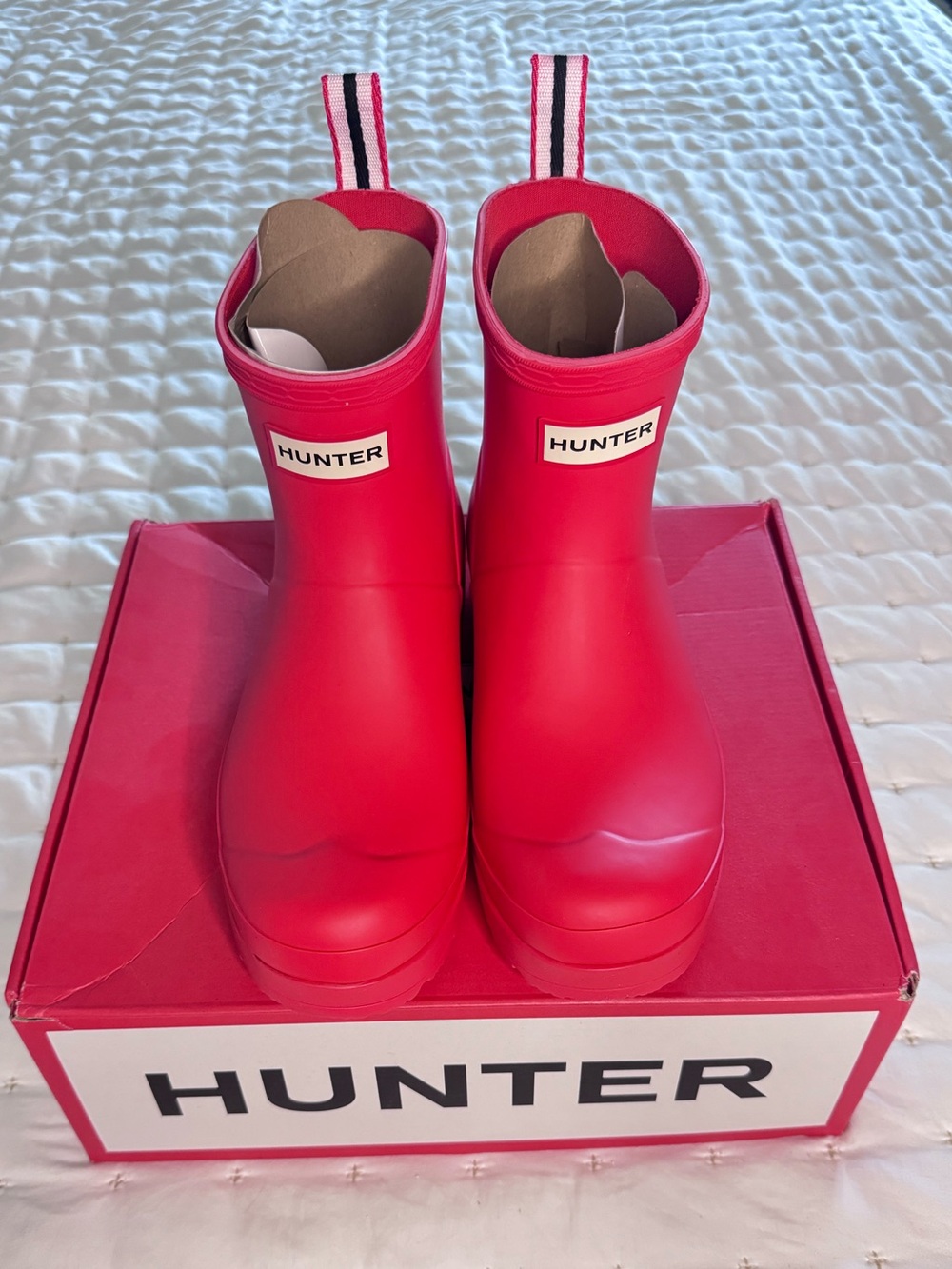 Hunter Boots NEW Women’s Size 8 Red Short NWT